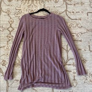Bobeau long sleeve shirt with open slits at bottom